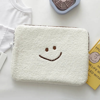 Housse tablette / ordinateur en peluche