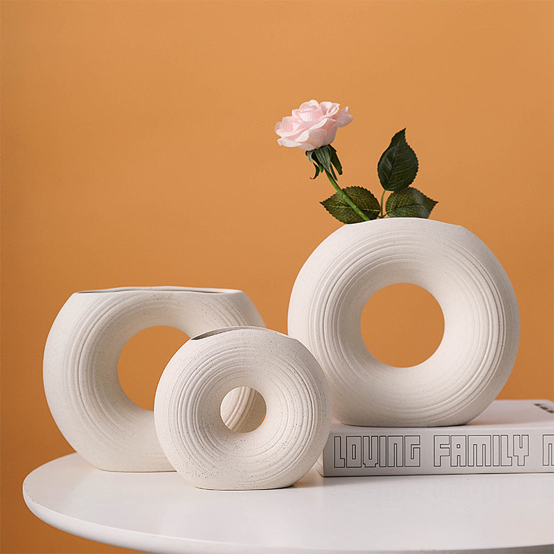 Vase céramique sculptural